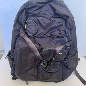 Lululemon dark gray/black multi pocket mens backpack…